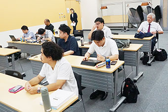 総合インプラント研究センター